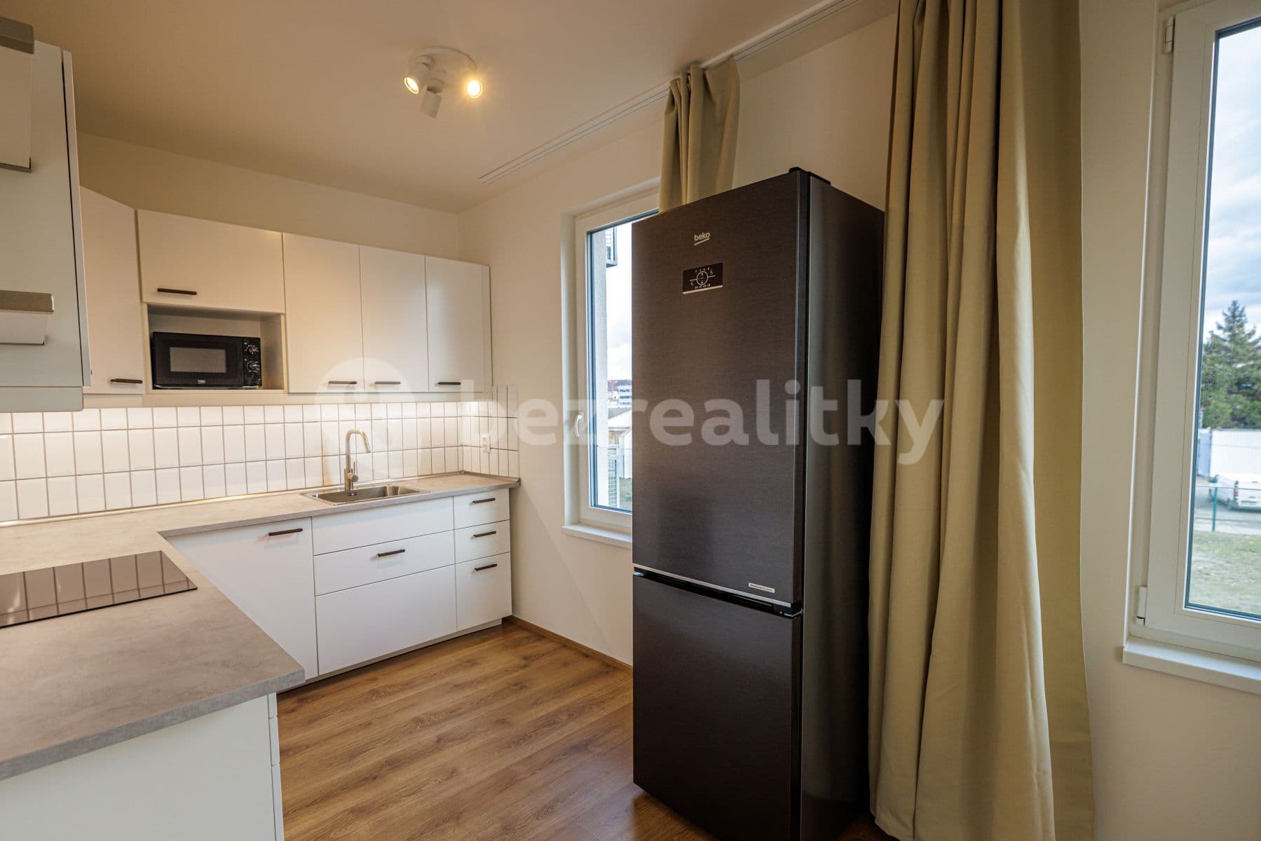 Prenájom bytu 2-izbový 65 m², Praha, Praha Prenájom bytu 2-izbový 65 m², Praha, Praha