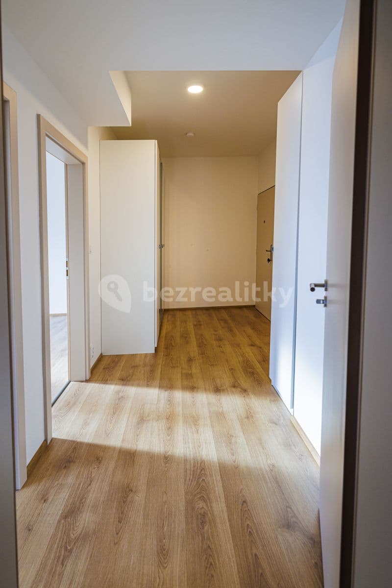 Prenájom bytu 2-izbový 65 m², Praha, Praha Prenájom bytu 2-izbový 65 m², Praha, Praha