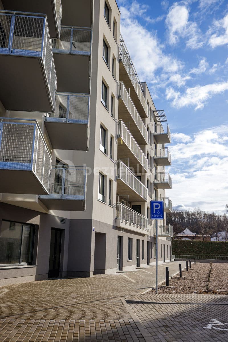 Prenájom bytu 2-izbový 65 m², Praha, Praha Prenájom bytu 2-izbový 65 m², Praha, Praha