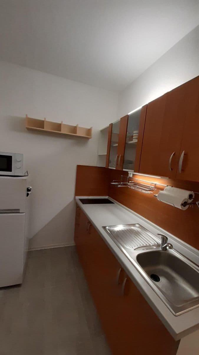 Prenájom bytu 1-izbový 36 m², Kolískova, Karlova Ves, Bratislavský kraj Prenájom bytu 1-izbový 36 m², Kolískova, Karlova Ves, Bratislavský kraj