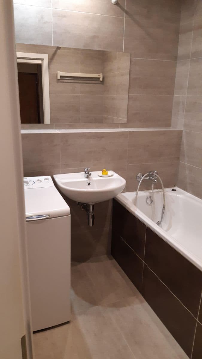 Prenájom bytu 1-izbový 36 m², Kolískova, Karlova Ves, Bratislavský kraj Prenájom bytu 1-izbový 36 m², Kolískova, Karlova Ves, Bratislavský kraj