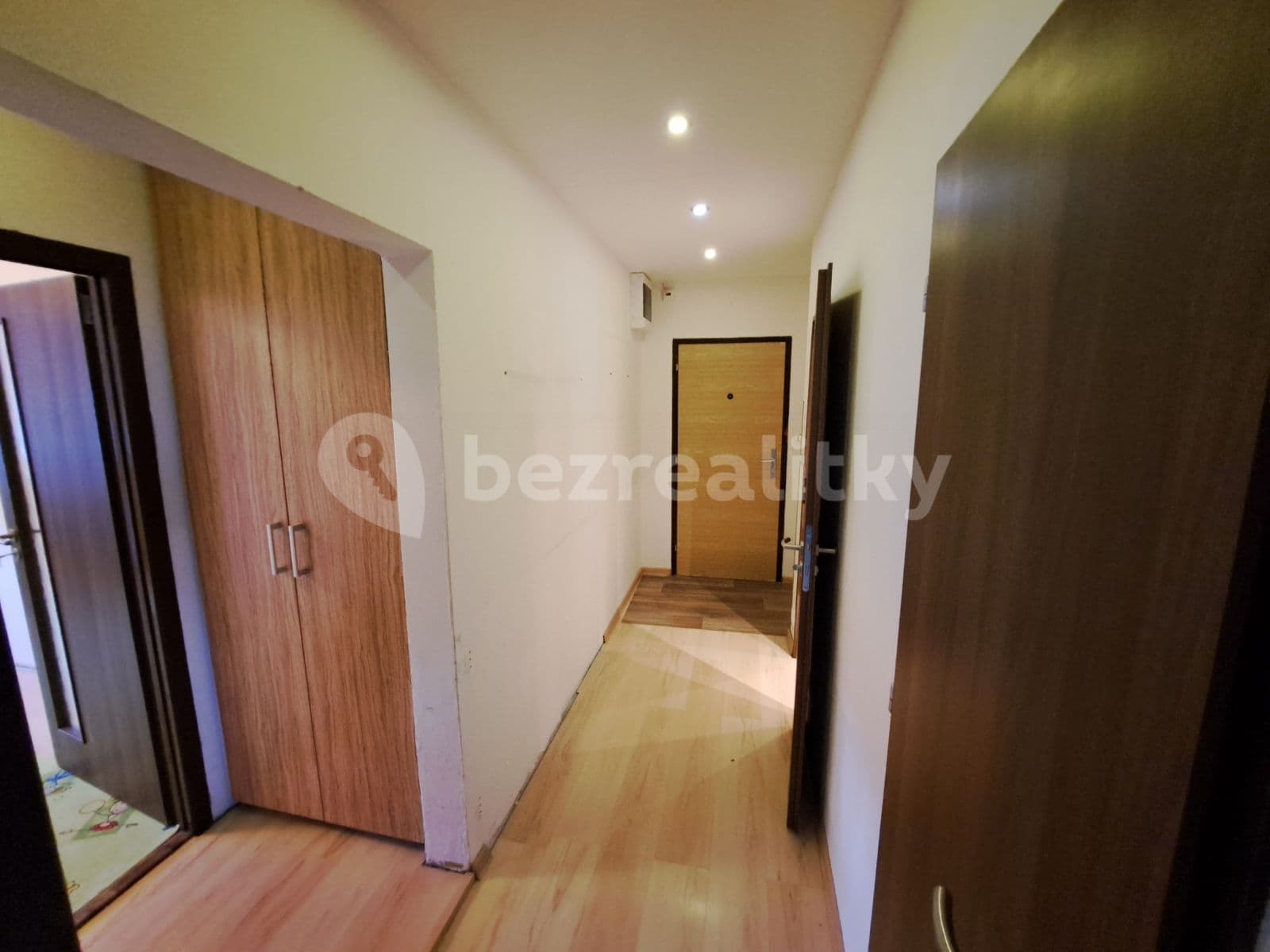 Prenájom bytu 3-izbový 68 m², Opavská, Ostrava, Moravskoslezský kraj Prenájom bytu 3-izbový 68 m², Opavská, Ostrava, Moravskoslezský kraj