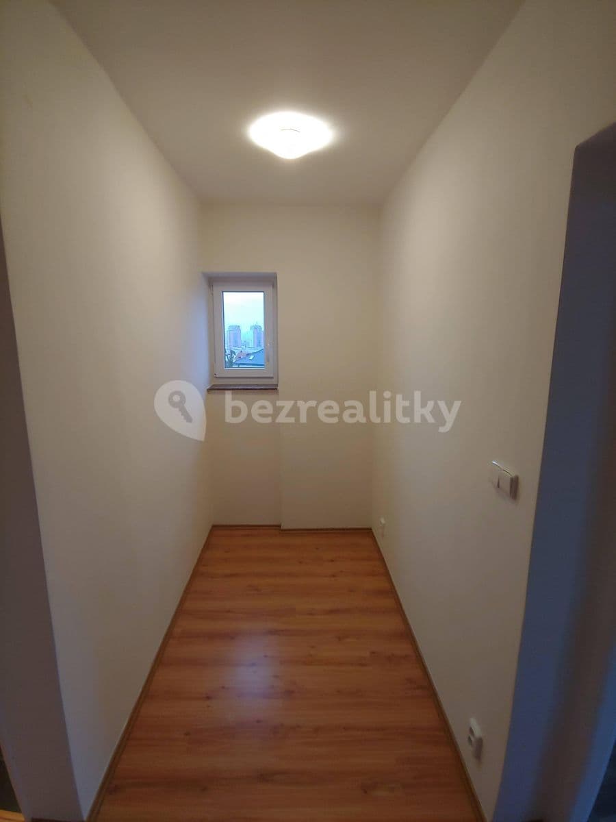 Prenájom bytu 2-izbový 71 m², Na Třebešíně, Praha, Praha Prenájom bytu 2-izbový 71 m², Na Třebešíně, Praha, Praha