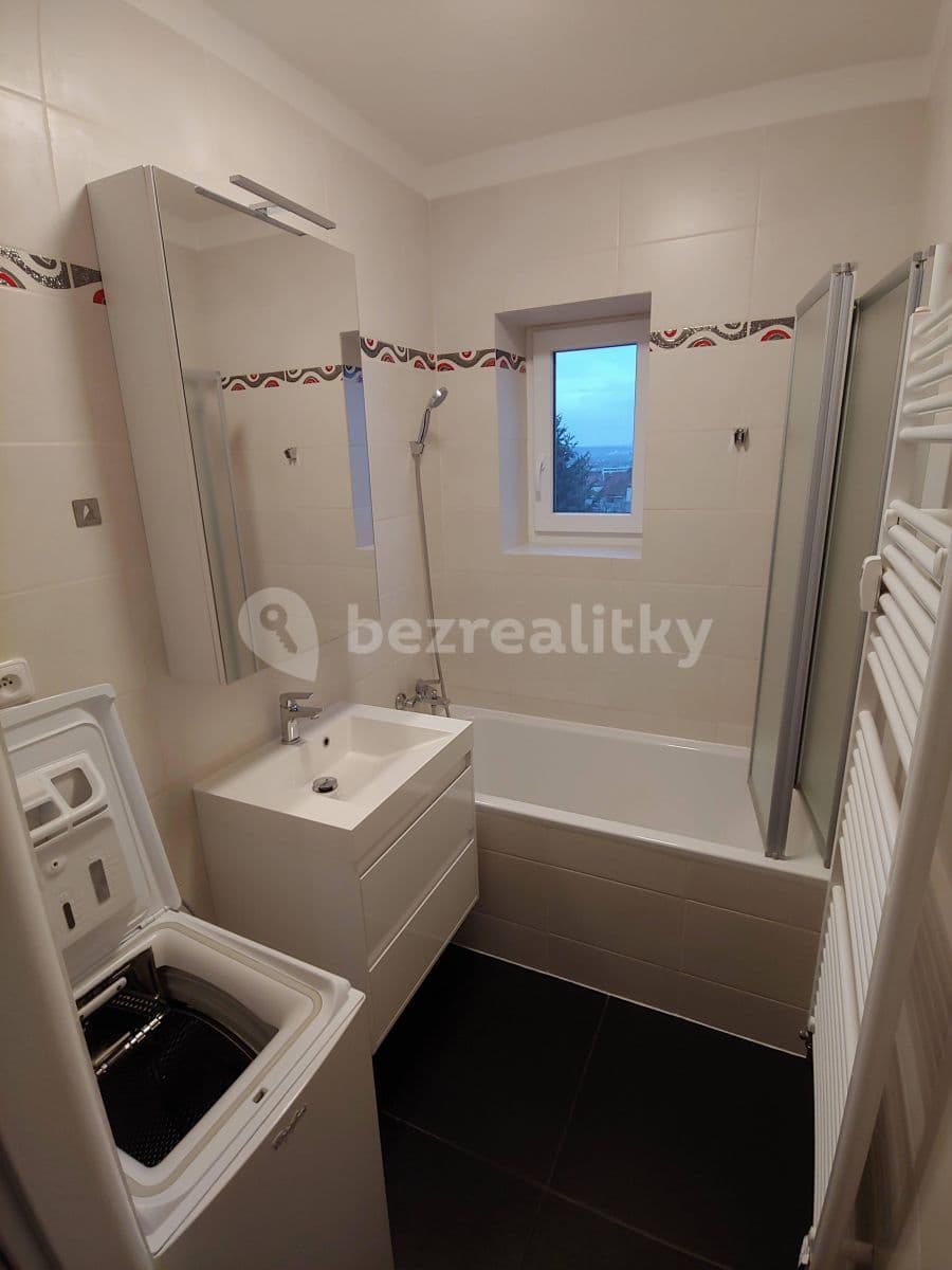 Prenájom bytu 2-izbový 71 m², Na Třebešíně, Praha, Praha Prenájom bytu 2-izbový 71 m², Na Třebešíně, Praha, Praha