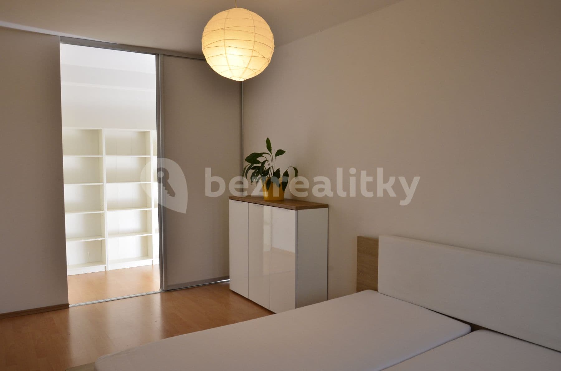 Prenájom bytu 2-izbový 60 m², Místecká, Praha, Praha Prenájom bytu 2-izbový 60 m², Místecká, Praha, Praha