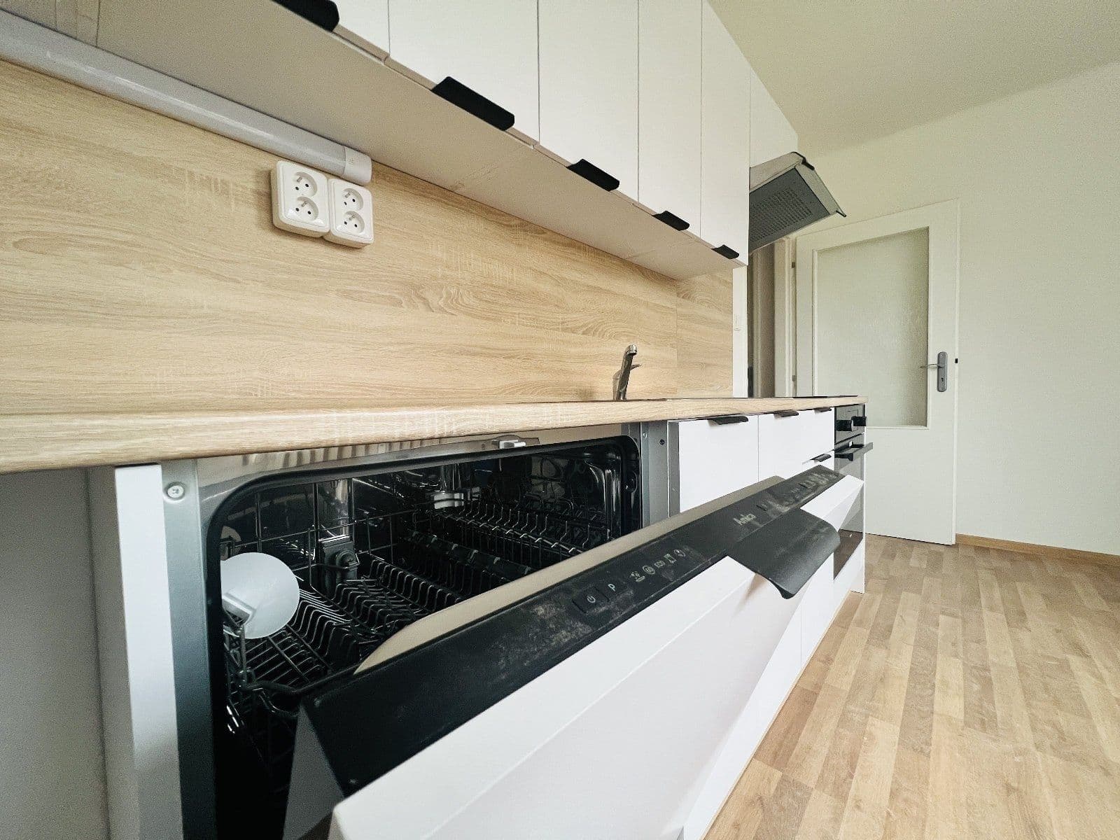 Prenájom bytu 2-izbový 56 m², Jana Nerudy, Hlučín, Moravskoslezský kraj Prenájom bytu 2-izbový 56 m², Jana Nerudy, Hlučín, Moravskoslezský kraj