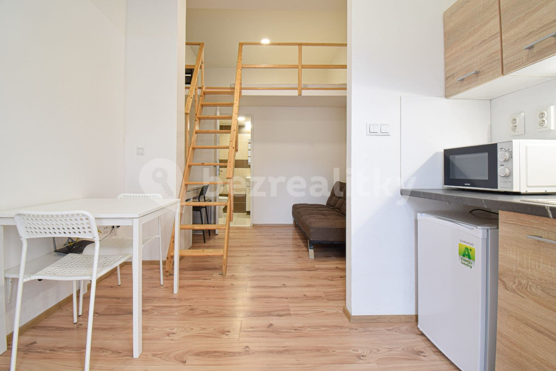 Prenájom bytu 1-izbový 23 m², Mendlovo náměstí, Brno, Jihomoravský kraj Prenájom bytu 1-izbový 23 m², Mendlovo náměstí, Brno, Jihomoravský kraj