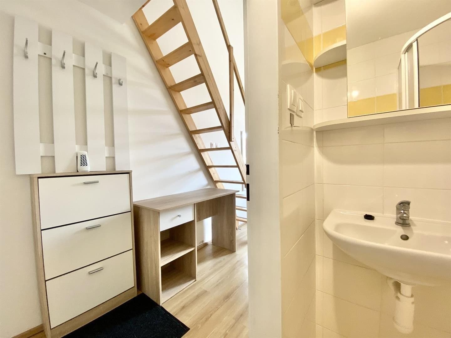 Prenájom bytu 1-izbový 23 m², Mendlovo náměstí, Brno, Jihomoravský kraj Prenájom bytu 1-izbový 23 m², Mendlovo náměstí, Brno, Jihomoravský kraj