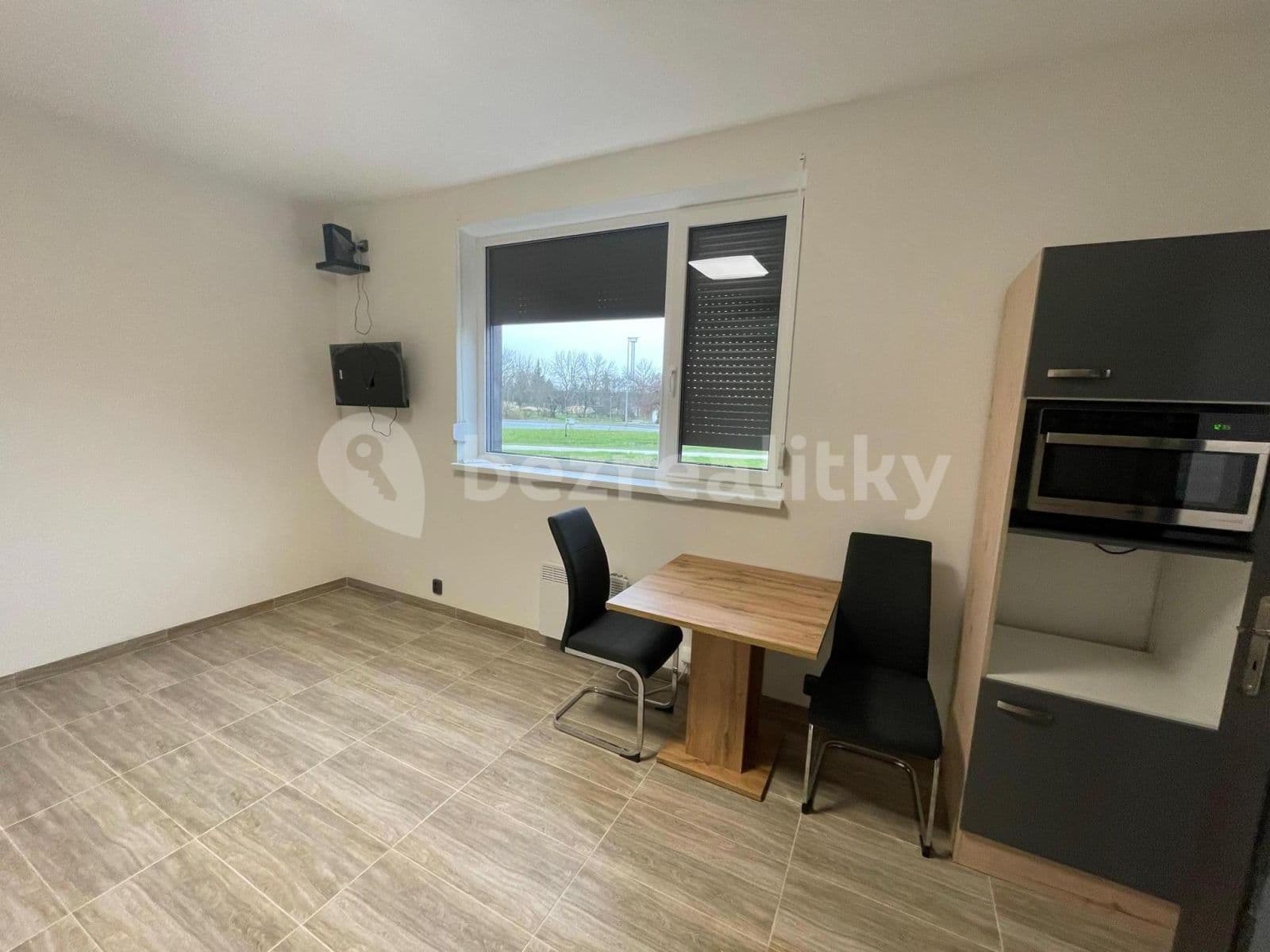 Prenájom bytu 1-izbový 25 m², Podleská, Praha, Praha Prenájom bytu 1-izbový 25 m², Podleská, Praha, Praha