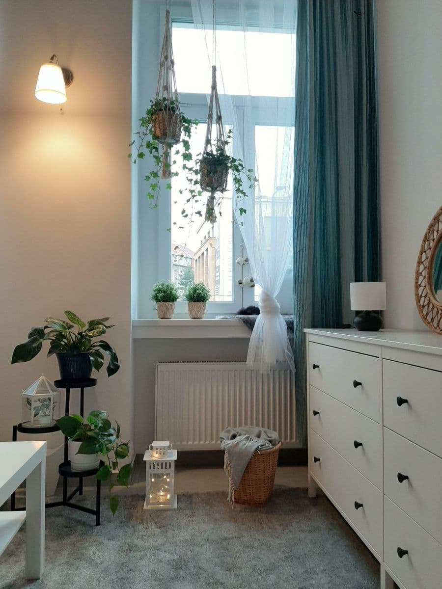 Prenájom bytu 2-izbový 48 m², Nuselská, Praha, Praha Prenájom bytu 2-izbový 48 m², Nuselská, Praha, Praha
