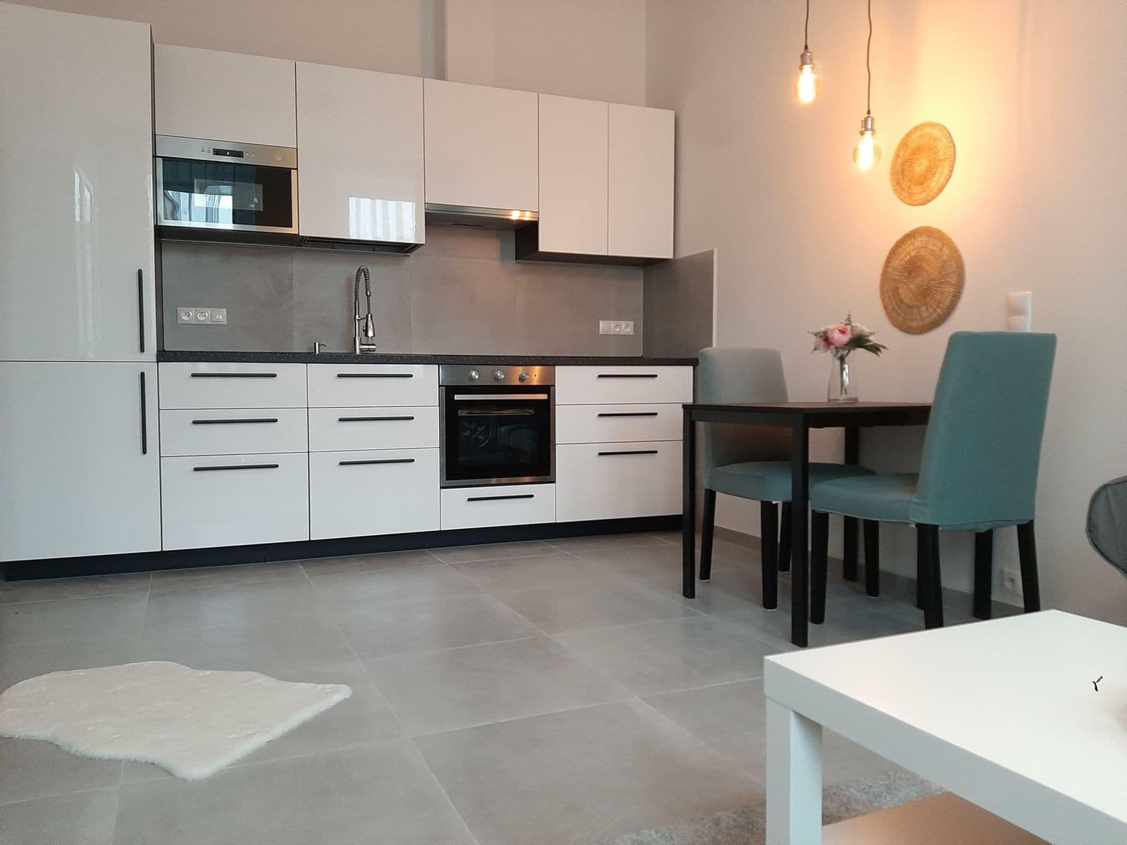 Prenájom bytu 2-izbový 48 m², Nuselská, Praha, Praha Prenájom bytu 2-izbový 48 m², Nuselská, Praha, Praha