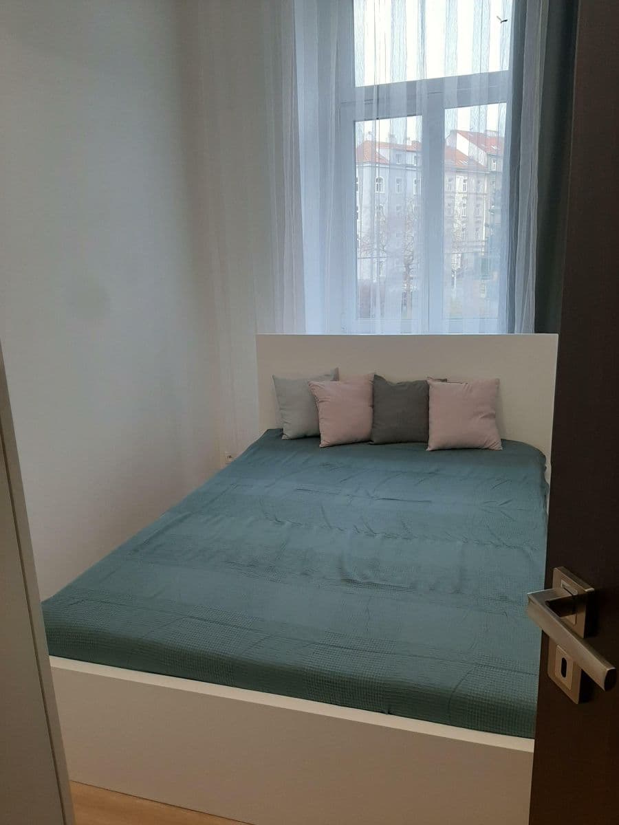 Prenájom bytu 2-izbový 48 m², Nuselská, Praha, Praha Prenájom bytu 2-izbový 48 m², Nuselská, Praha, Praha