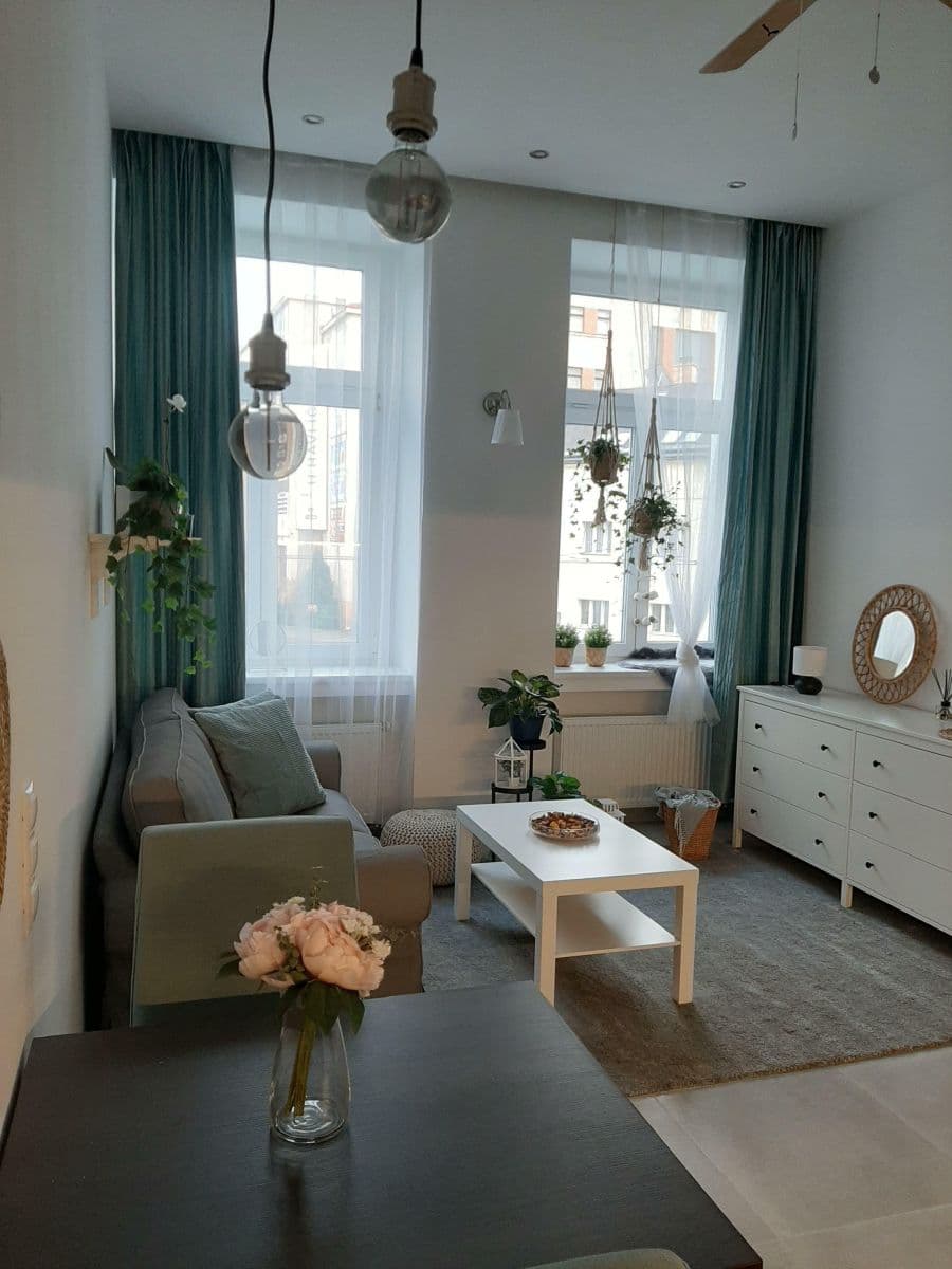 Prenájom bytu 2-izbový 48 m², Nuselská, Praha, Praha Prenájom bytu 2-izbový 48 m², Nuselská, Praha, Praha
