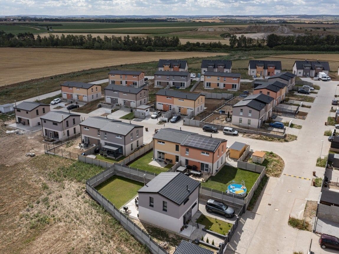 Predaj domu 108 m², pozemok 271 m², Nehvizdy, Středočeský kraj Predaj domu 108 m², pozemok 271 m², Nehvizdy, Středočeský kraj