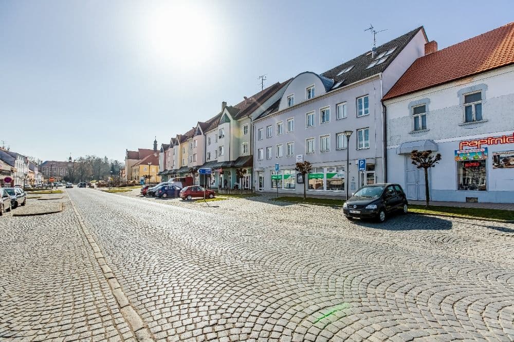 Prenájom bytu 1-izbový 40 m², Náměstí míru, Protivín, Jihočeský kraj Prenájom bytu 1-izbový 40 m², Náměstí míru, Protivín, Jihočeský kraj