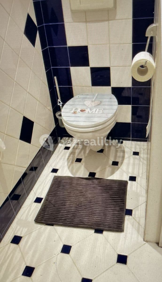 Prenájom bytu 3-izbový 115 m², Běhounkova, Praha, Praha Prenájom bytu 3-izbový 115 m², Běhounkova, Praha, Praha