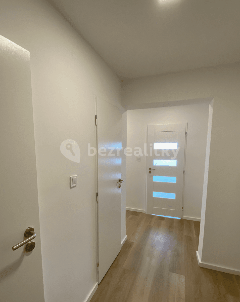 Prenájom bytu 2-izbový 50 m², Daškova, Praha, Praha Prenájom bytu 2-izbový 50 m², Daškova, Praha, Praha