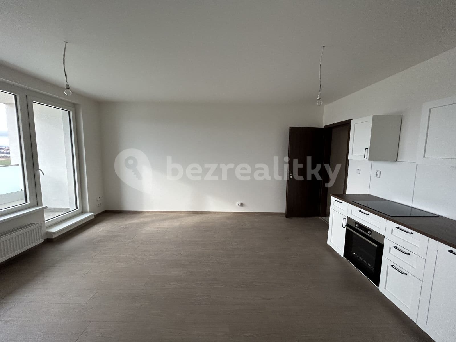 Prenájom bytu 1-izbový 39 m², Ferrariho, Praha, Praha Prenájom bytu 1-izbový 39 m², Ferrariho, Praha, Praha