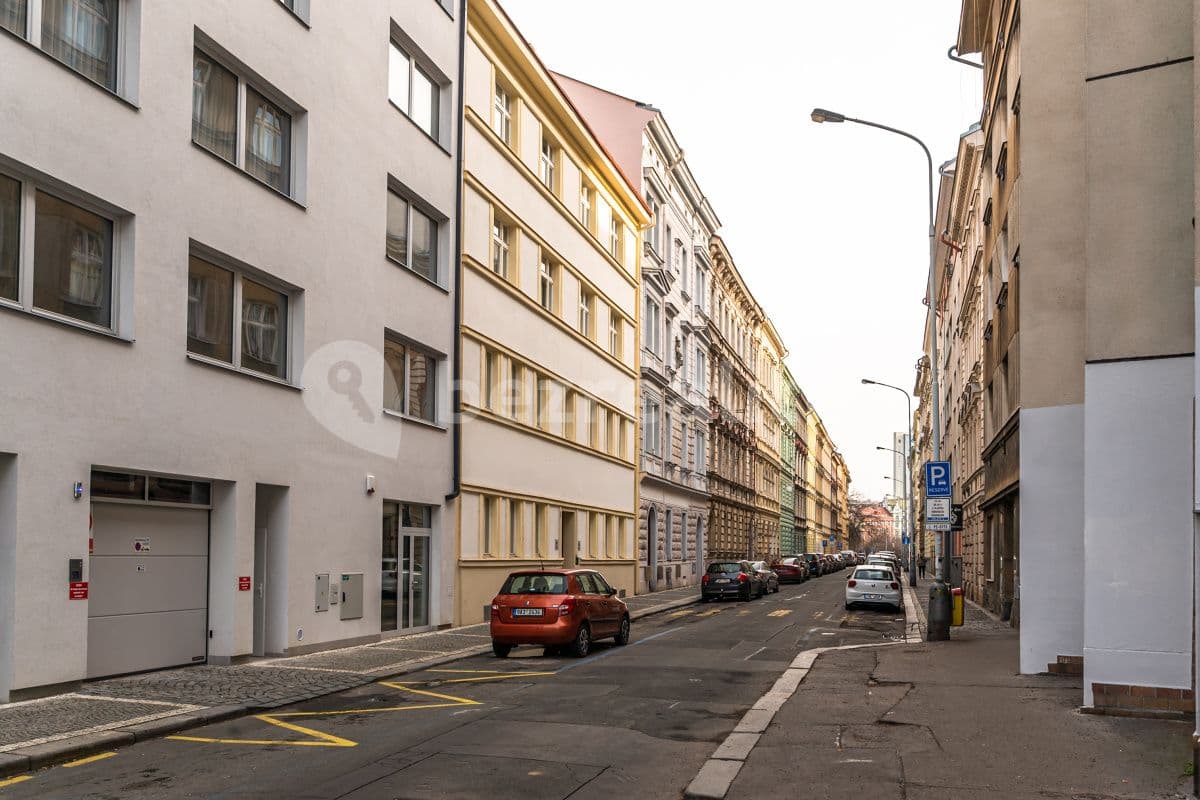 Prenájom bytu 1-izbový 39 m², Neklanova, Praha, Praha Prenájom bytu 1-izbový 39 m², Neklanova, Praha, Praha