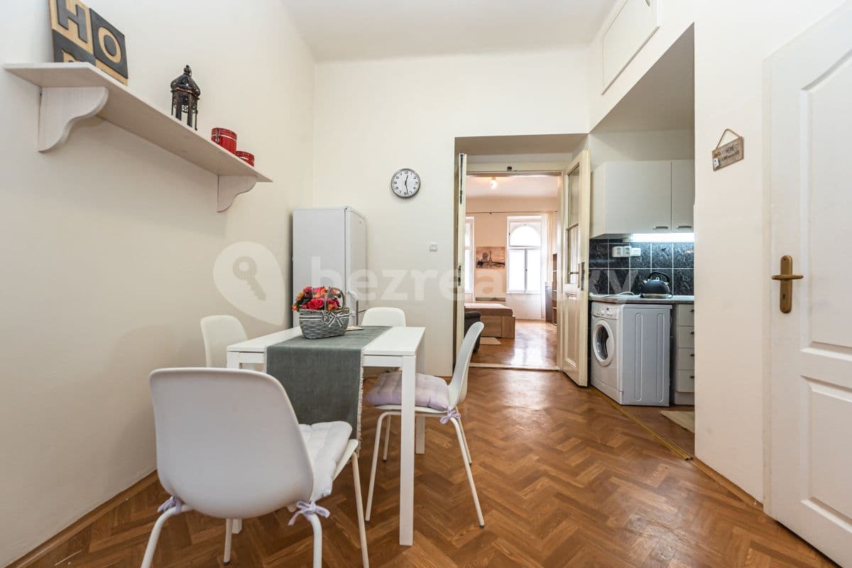 Prenájom bytu 1-izbový 39 m², Neklanova, Praha, Praha Prenájom bytu 1-izbový 39 m², Neklanova, Praha, Praha
