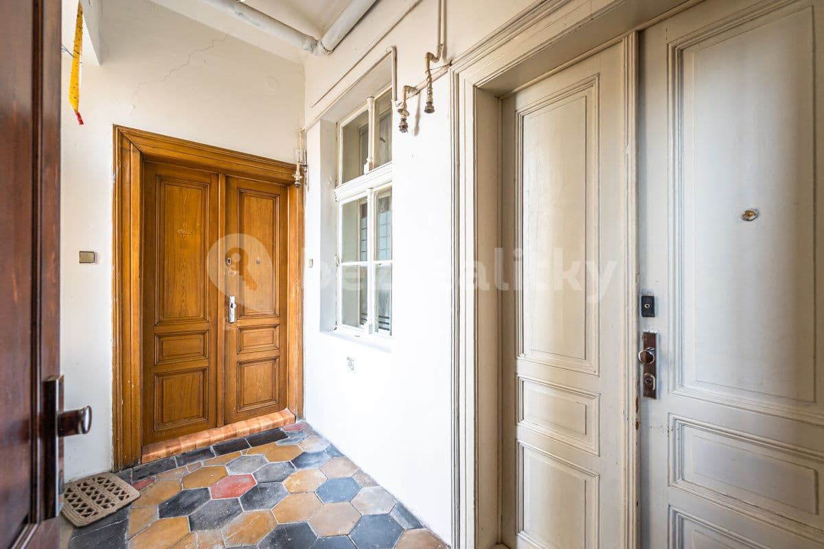 Prenájom bytu 1-izbový 39 m², Neklanova, Praha, Praha Prenájom bytu 1-izbový 39 m², Neklanova, Praha, Praha