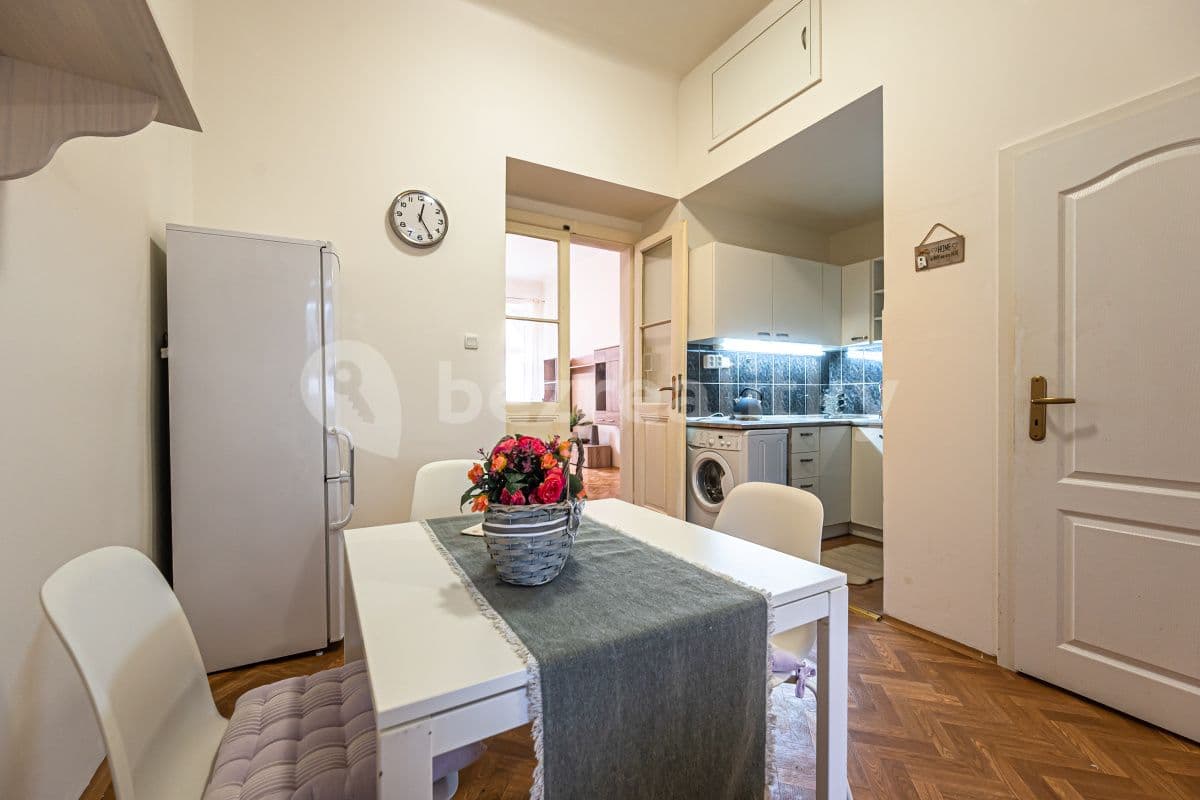 Prenájom bytu 1-izbový 39 m², Neklanova, Praha, Praha Prenájom bytu 1-izbový 39 m², Neklanova, Praha, Praha