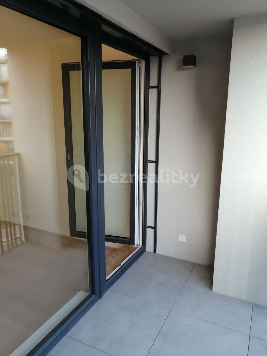Prenájom bytu 2-izbový 53 m², Olgy Havlové, Praha, Praha Prenájom bytu 2-izbový 53 m², Olgy Havlové, Praha, Praha