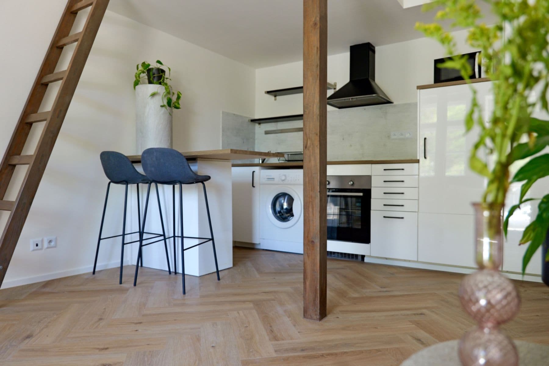 Prenájom bytu 1-izbový 30 m², V Šáreckém údolí, Praha, Praha Prenájom bytu 1-izbový 30 m², V Šáreckém údolí, Praha, Praha