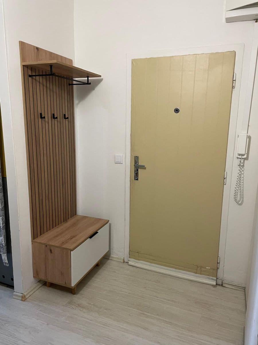Prenájom bytu 3-izbový 75 m², Pod Nemocnicí, Brno, Jihomoravský kraj Prenájom bytu 3-izbový 75 m², Pod Nemocnicí, Brno, Jihomoravský kraj