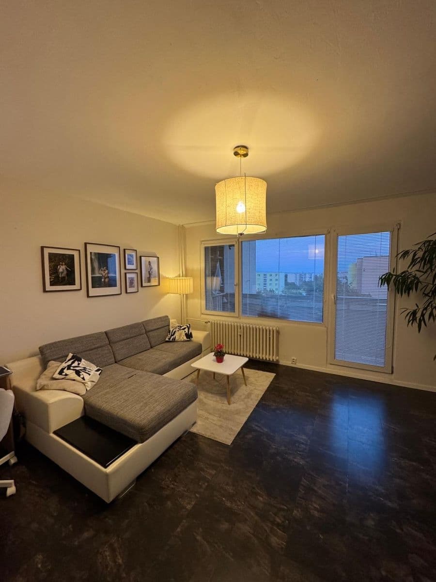 Prenájom bytu 3-izbový 75 m², Pod Nemocnicí, Brno, Jihomoravský kraj Prenájom bytu 3-izbový 75 m², Pod Nemocnicí, Brno, Jihomoravský kraj