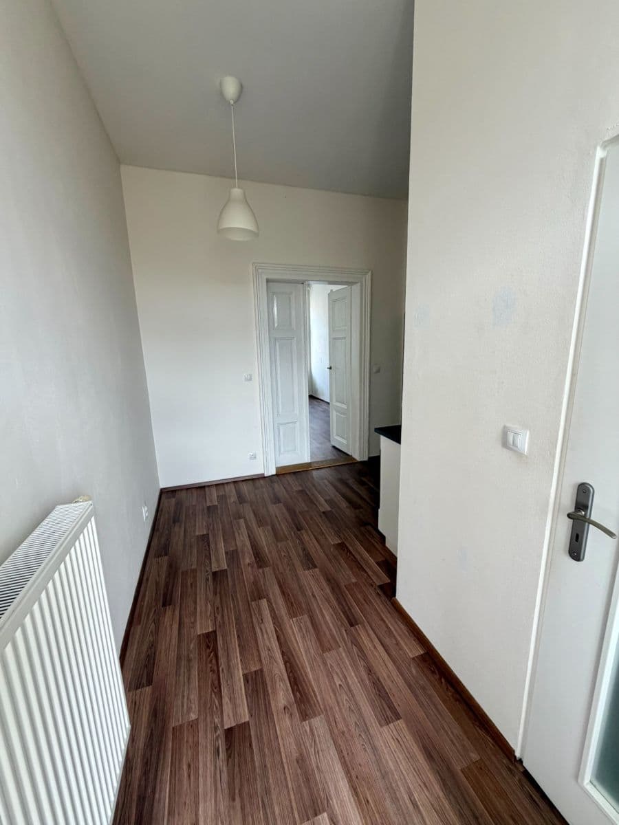 Prenájom bytu 1-izbový 38 m², Holečkova, Praha, Praha Prenájom bytu 1-izbový 38 m², Holečkova, Praha, Praha