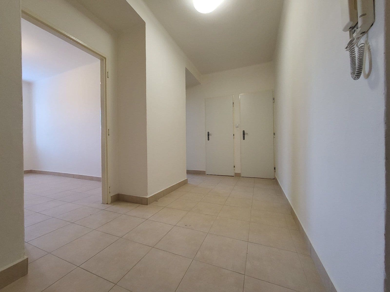 Prenájom bytu 3-izbový 75 m², Nerudova, Havířov, Moravskoslezský kraj Prenájom bytu 3-izbový 75 m², Nerudova, Havířov, Moravskoslezský kraj
