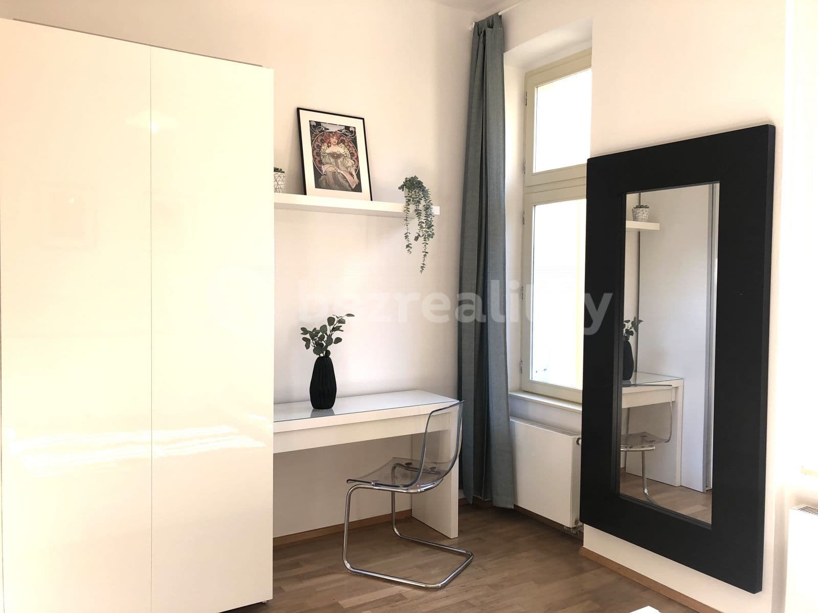 Prenájom bytu 2-izbový 45 m², Bořivojova, Praha, Praha Prenájom bytu 2-izbový 45 m², Bořivojova, Praha, Praha