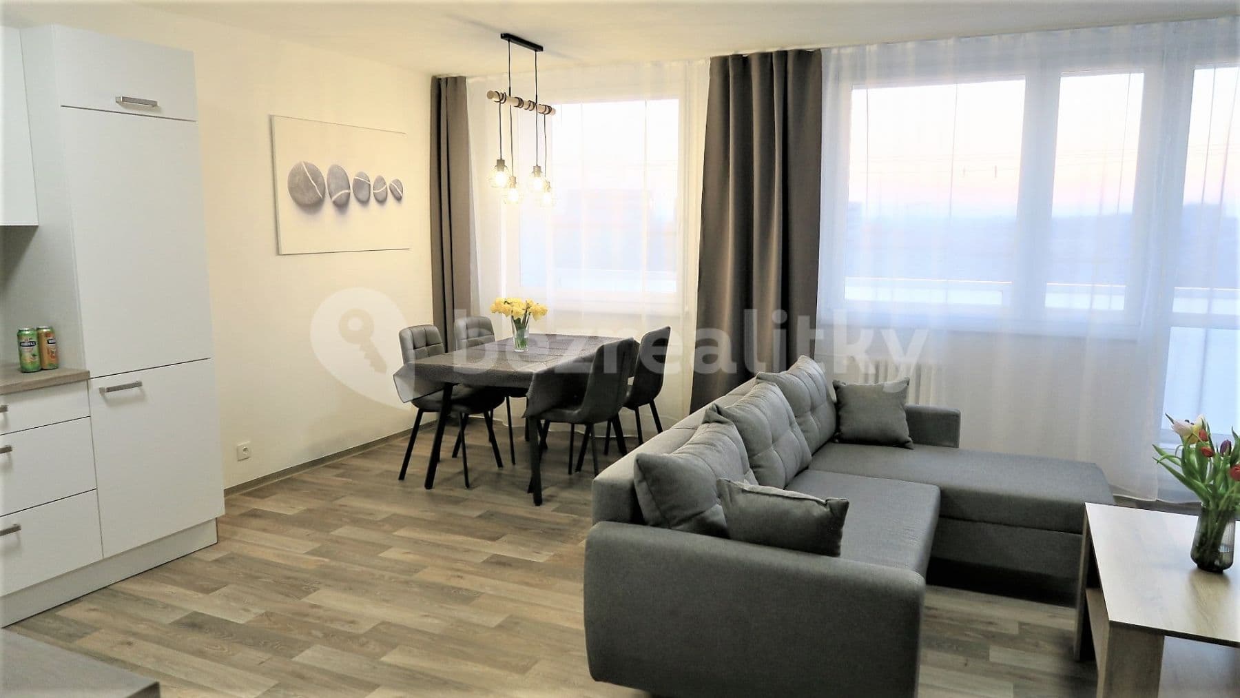 Prenájom bytu 4-izbový 95 m², Doležalova, Praha, Praha Prenájom bytu 4-izbový 95 m², Doležalova, Praha, Praha