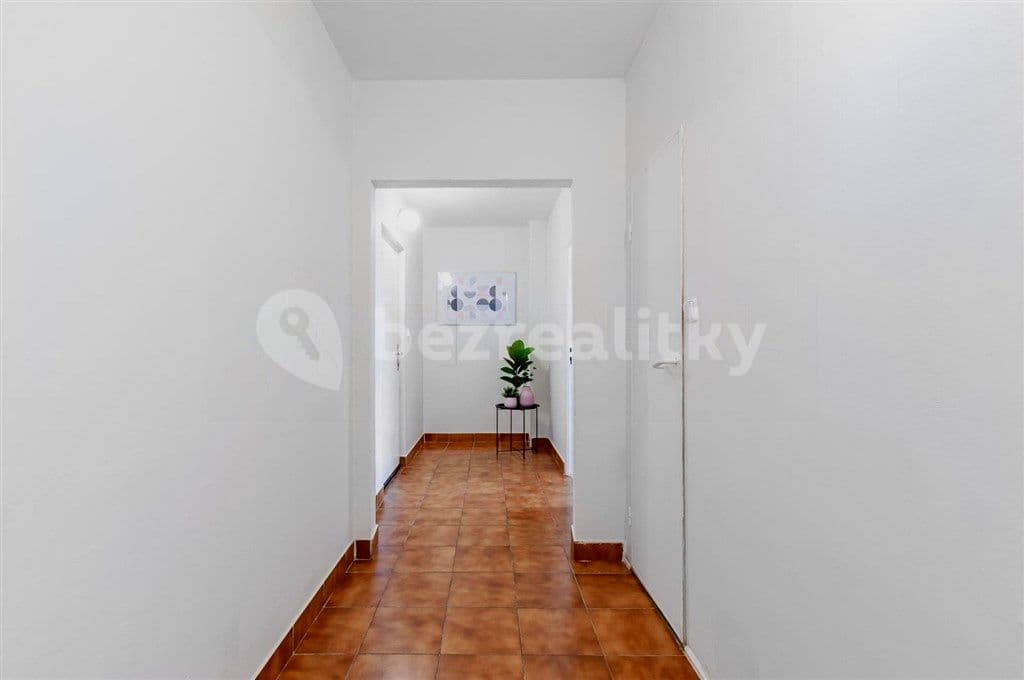 Prenájom bytu 2-izbový 50 m², Anglická, Kladno, Středočeský kraj Prenájom bytu 2-izbový 50 m², Anglická, Kladno, Středočeský kraj