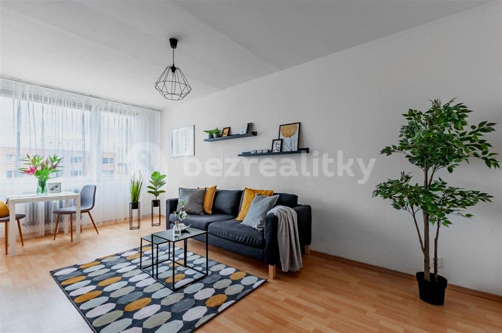 Prenájom bytu 2-izbový 50 m², Anglická, Kladno, Středočeský kraj Prenájom bytu 2-izbový 50 m², Anglická, Kladno, Středočeský kraj