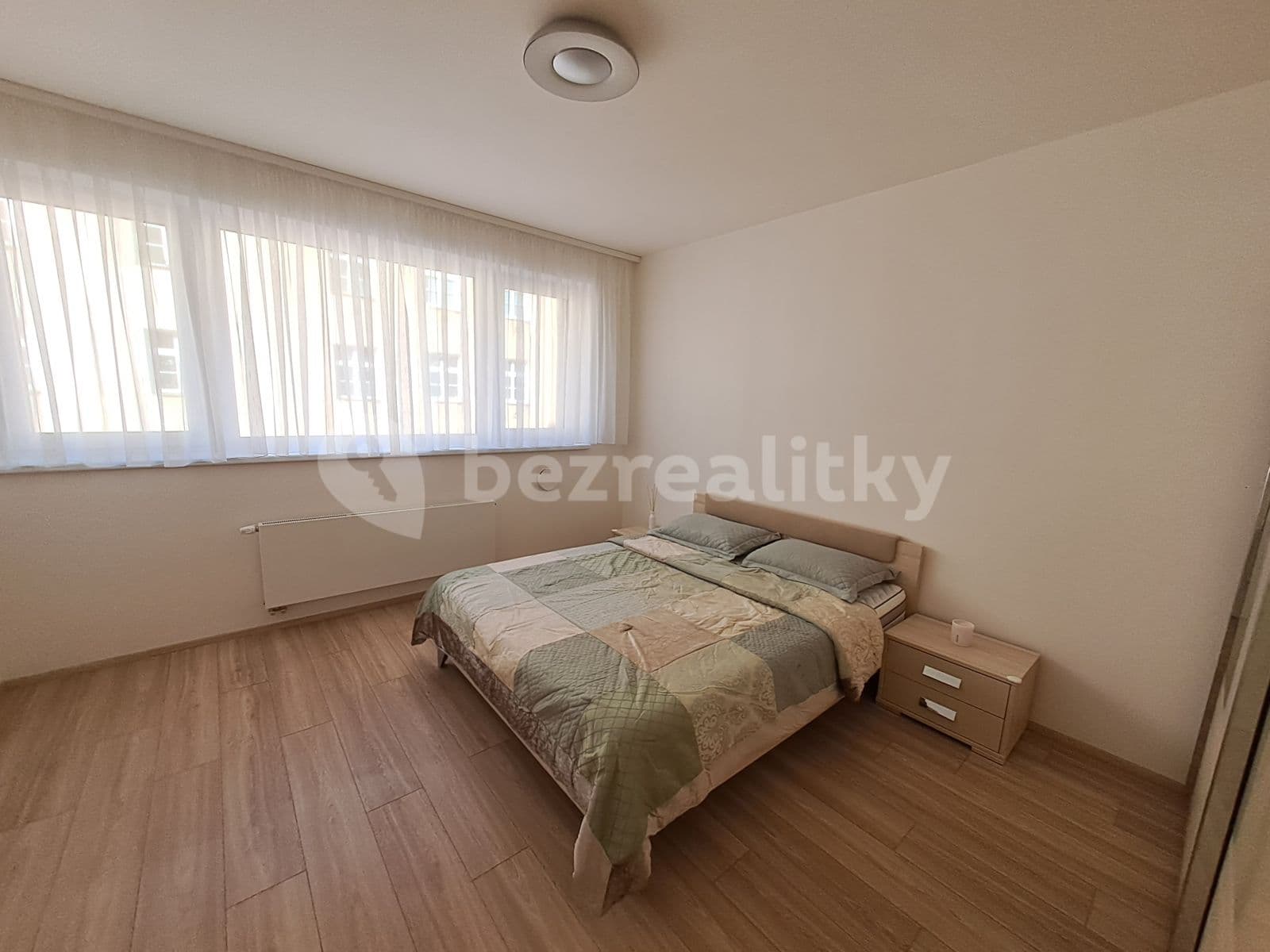 Prenájom bytu 2-izbový 56 m², V Háji, Praha, Praha Prenájom bytu 2-izbový 56 m², V Háji, Praha, Praha