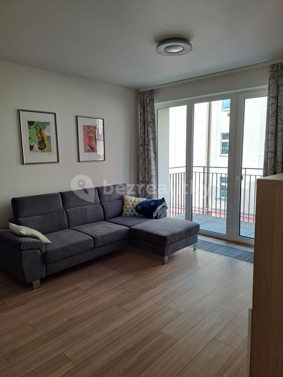 Prenájom bytu 2-izbový 56 m², V Háji, Praha, Praha Prenájom bytu 2-izbový 56 m², V Háji, Praha, Praha