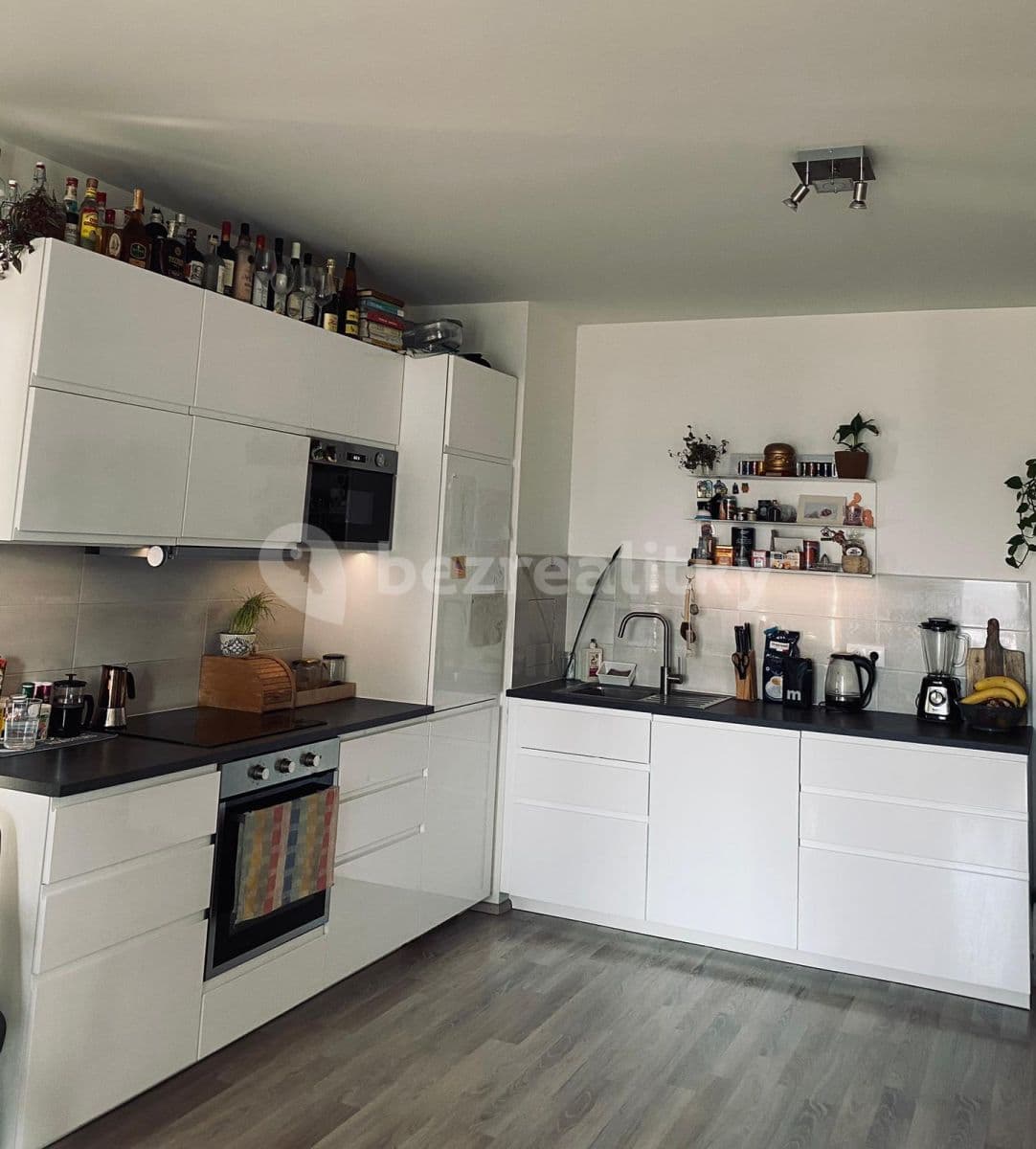 Prenájom bytu 2-izbový 54 m², K Vystrkovu, Praha, Praha Prenájom bytu 2-izbový 54 m², K Vystrkovu, Praha, Praha