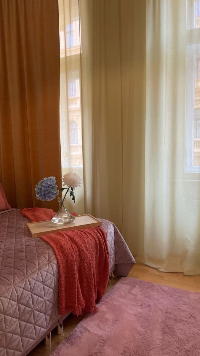 Prenájom bytu 2-izbový 57 m², Tyršova, Praha, Praha Prenájom bytu 2-izbový 57 m², Tyršova, Praha, Praha