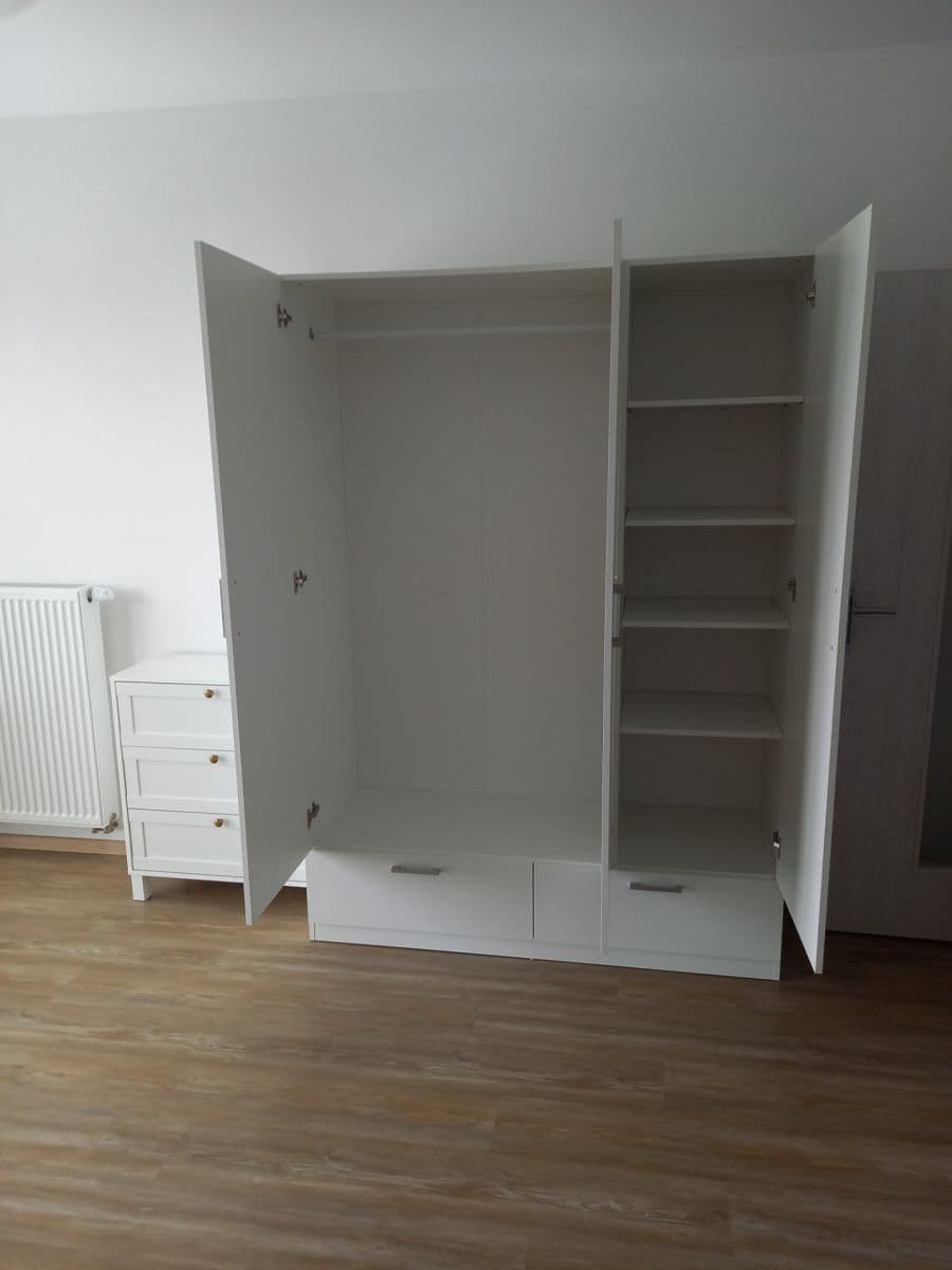 Prenájom bytu 1-izbový 31 m², U Potoka, Mělník, Středočeský kraj Prenájom bytu 1-izbový 31 m², U Potoka, Mělník, Středočeský kraj