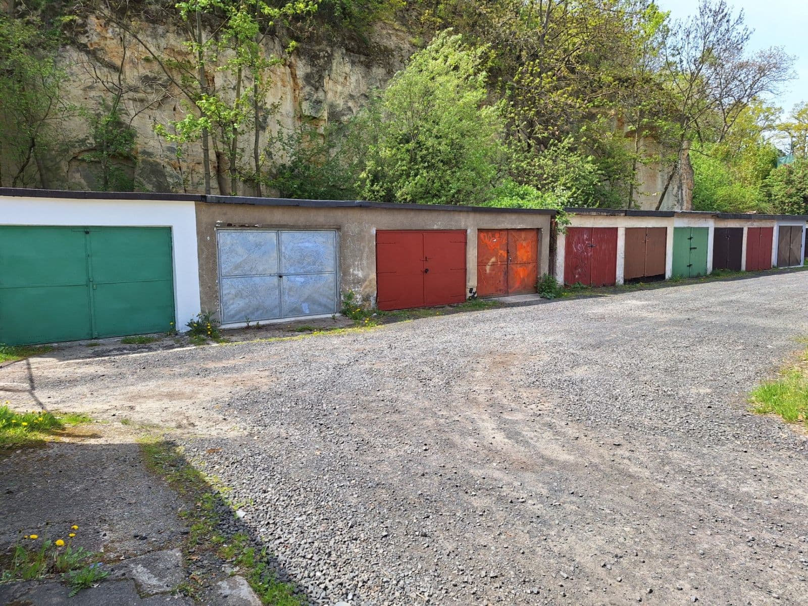 Predaj garáže 23 m², Pod Petřinami, Praha, Praha Predaj garáže 23 m², Pod Petřinami, Praha, Praha