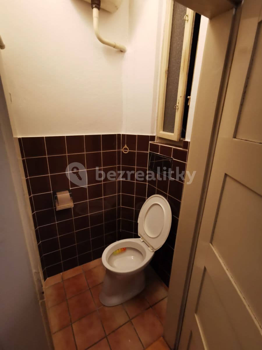 Prenájom bytu 2-izbový 55 m², Komunardů, Praha, Praha Prenájom bytu 2-izbový 55 m², Komunardů, Praha, Praha