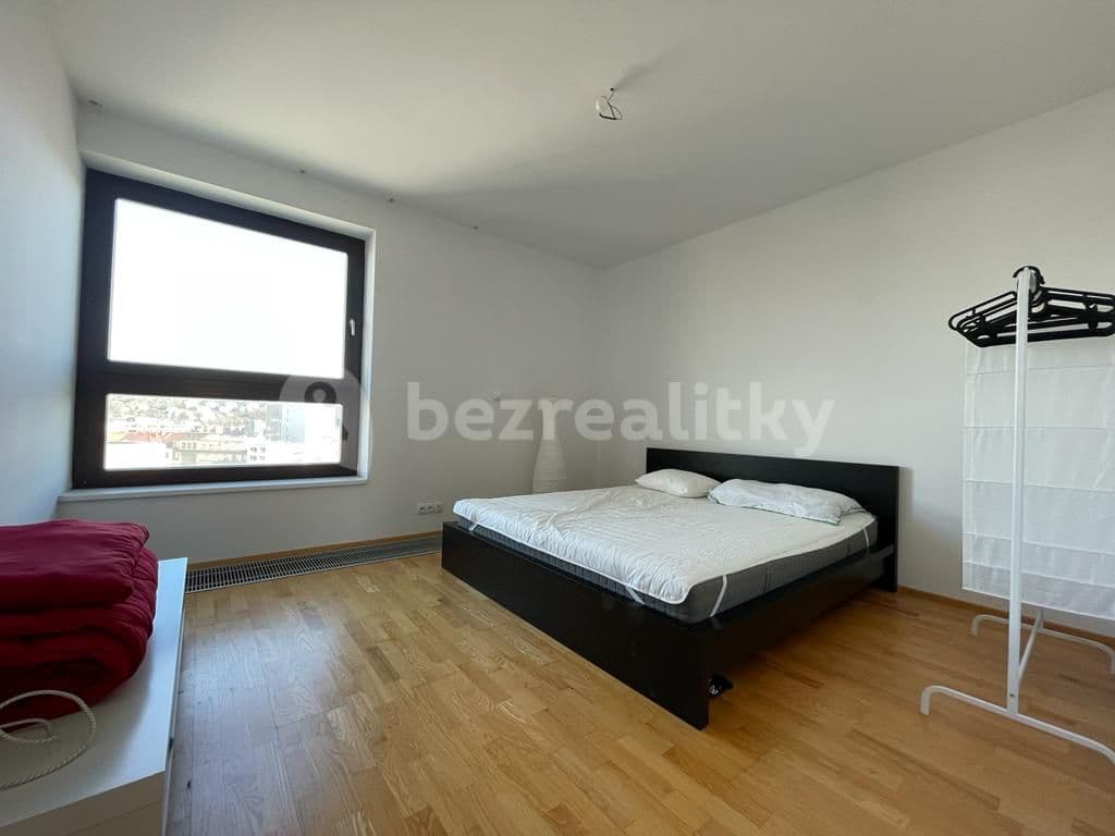 Prenájom bytu 4-izbový 90 m², U Uranie, Praha, Praha Prenájom bytu 4-izbový 90 m², U Uranie, Praha, Praha