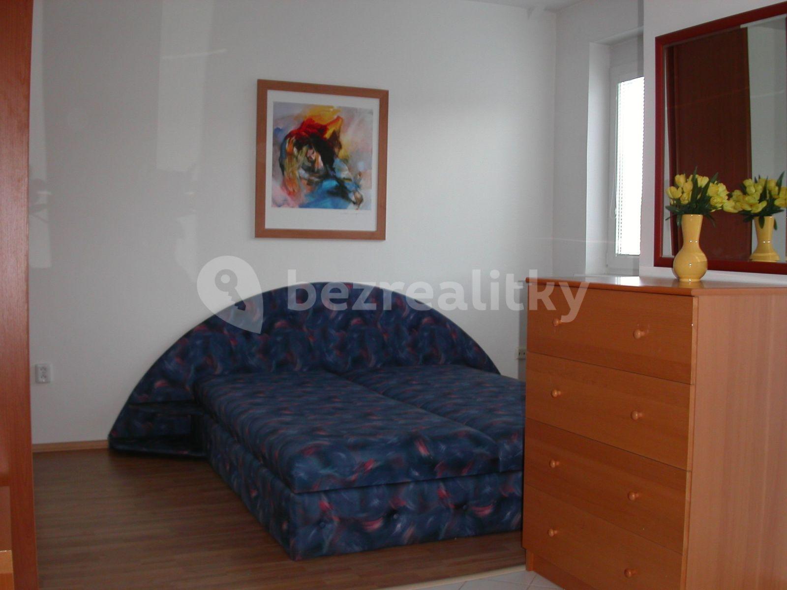Prenájom bytu 1-izbový 29 m², Košická, Ružinov, Bratislavský kraj