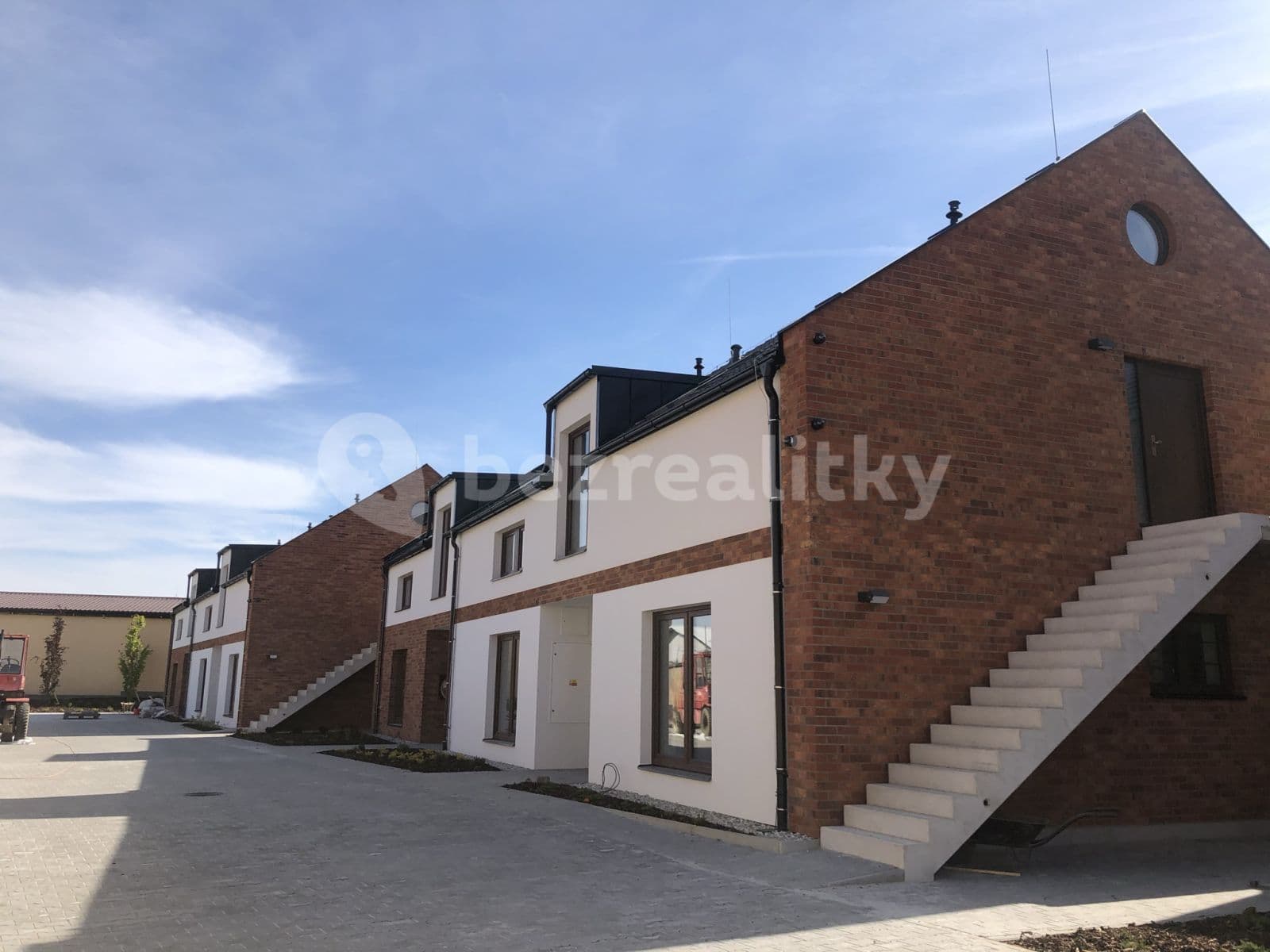 Prenájom bytu 2-izbový 55 m², Karla IV., Vysoký Újezd, Středočeský kraj Prenájom bytu 2-izbový 55 m², Karla IV., Vysoký Újezd, Středočeský kraj