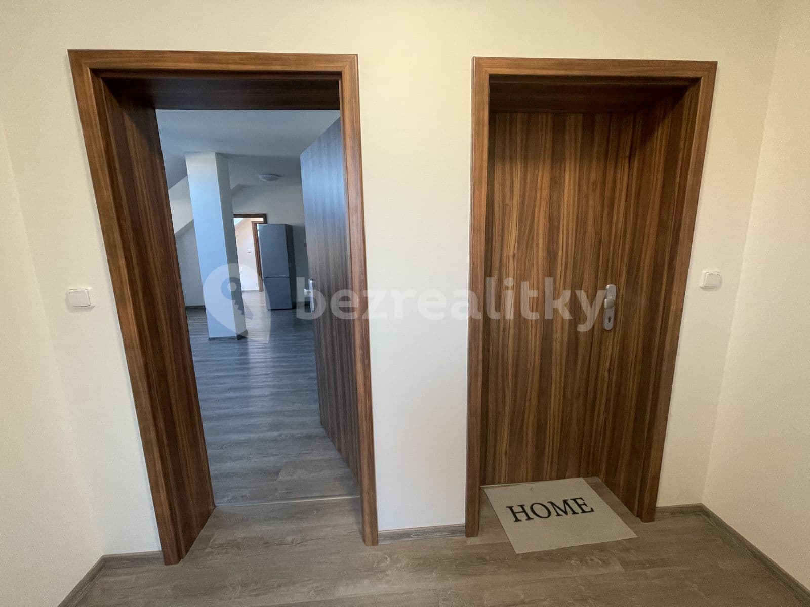 Prenájom bytu 2-izbový 55 m², Karla IV., Vysoký Újezd, Středočeský kraj Prenájom bytu 2-izbový 55 m², Karla IV., Vysoký Újezd, Středočeský kraj