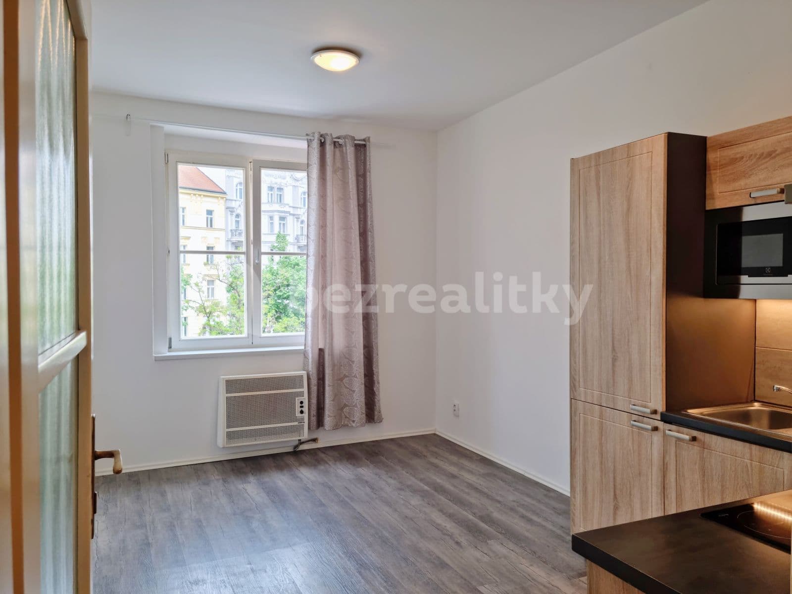 Prenájom bytu 2-izbový 46 m², Kodaňská, Praha, Praha Prenájom bytu 2-izbový 46 m², Kodaňská, Praha, Praha