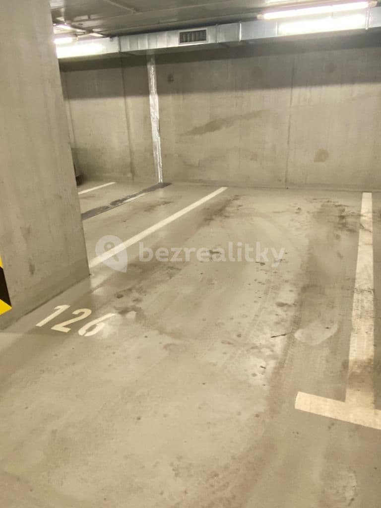 Prenájom bytu 3-izbový 100 m², Jeseniova, Praha, Praha Prenájom bytu 3-izbový 100 m², Jeseniova, Praha, Praha