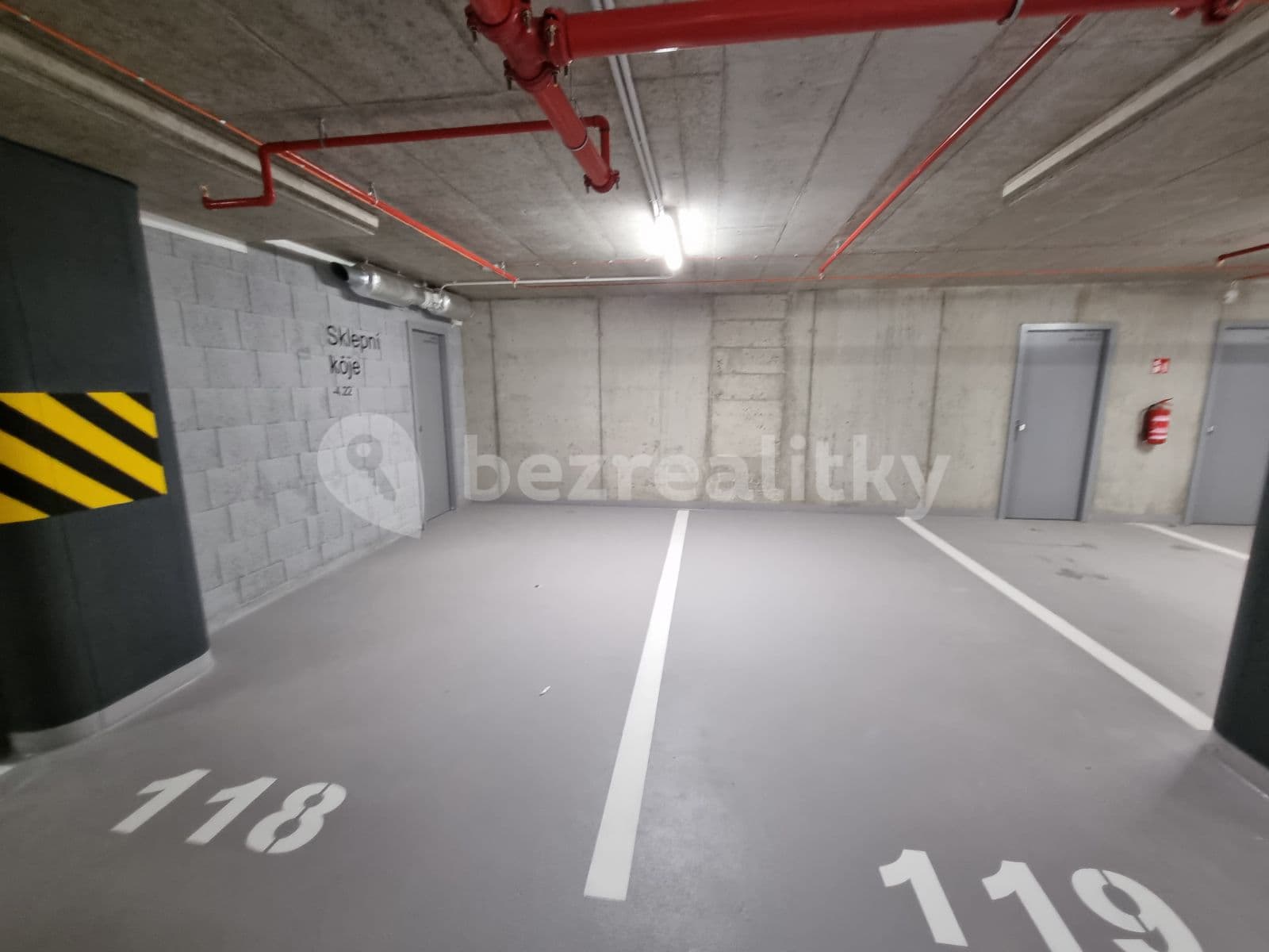 Prenájom bytu 2-izbový 52 m², Dělnická, Praha, Praha Prenájom bytu 2-izbový 52 m², Dělnická, Praha, Praha